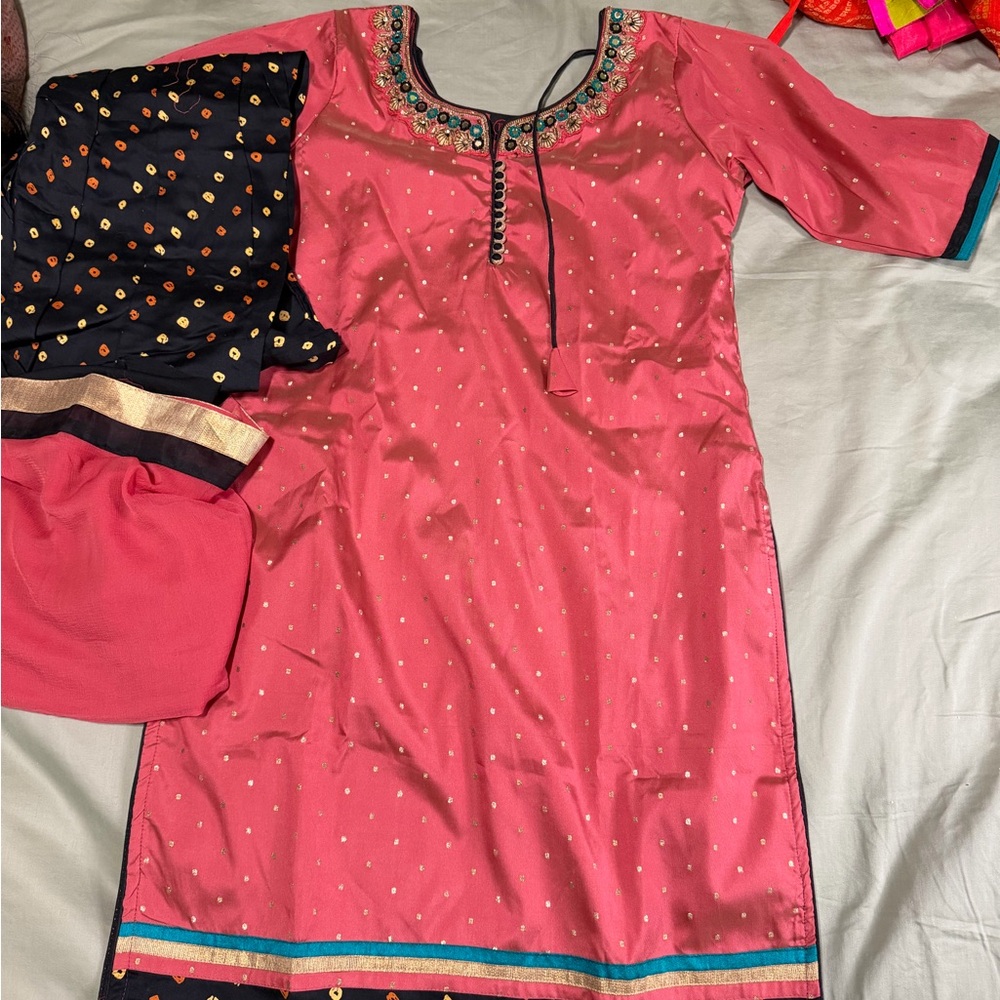 Pink and Black Kurta